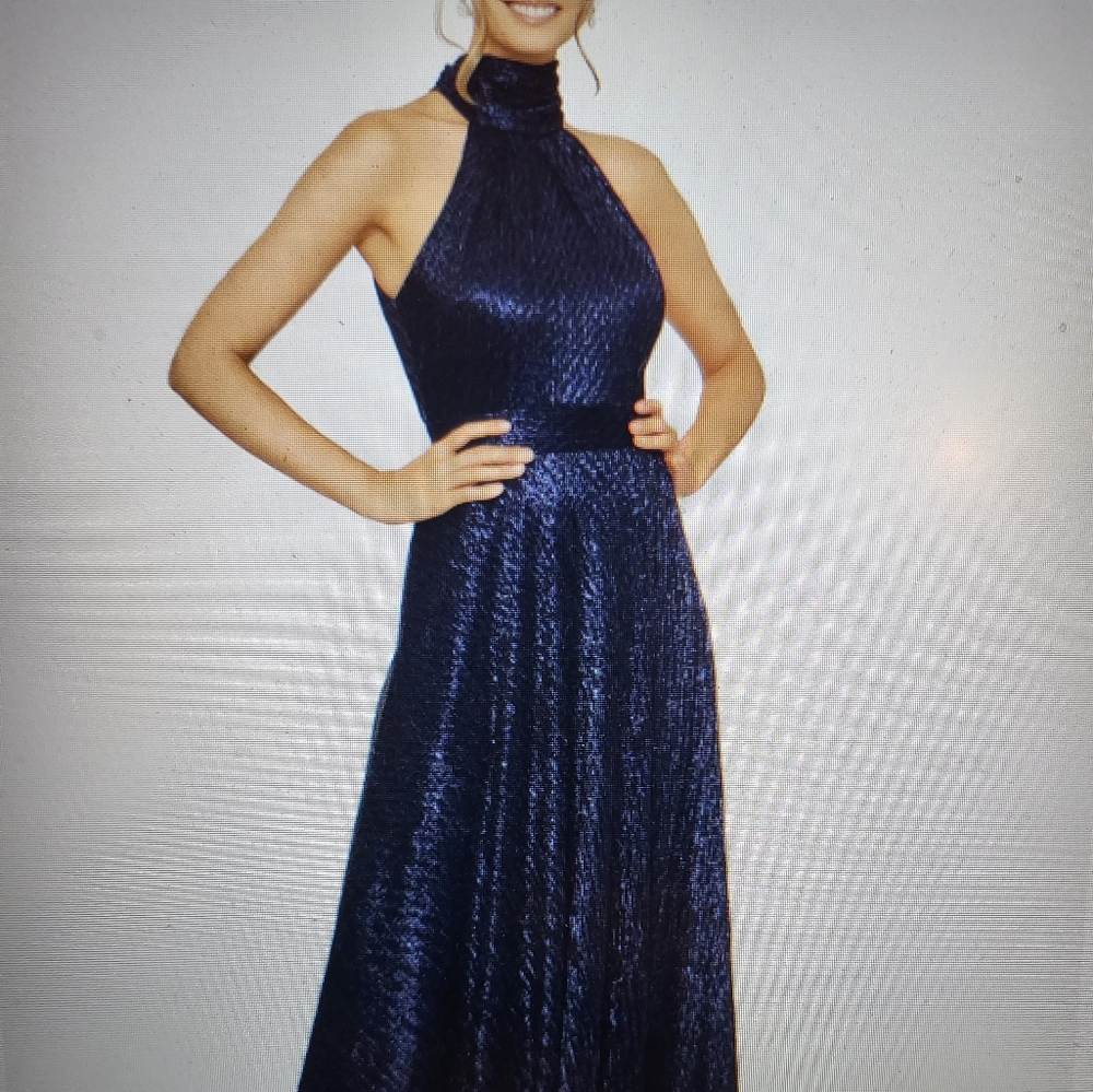 Stunning Betsy& Adam blue metallic crinkle knit dress, size 12